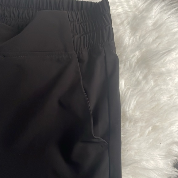 Yogalicious black ankle pants Size Small hip to hip 15” inseam 27” - Picture 3 of 8